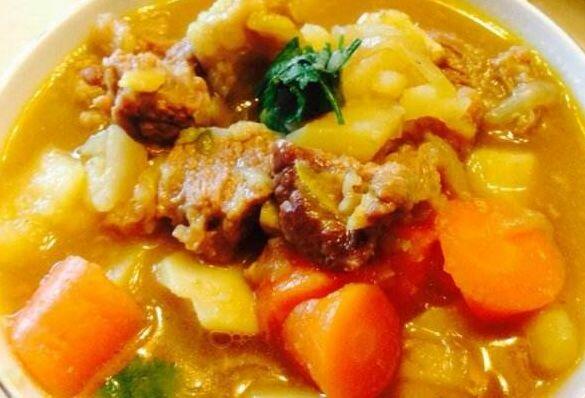 79 Curry Beef w.Onion(Pt) (Spicy)