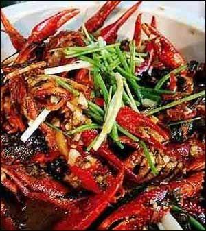 S7 Hunan Triple Delight (Spicy)