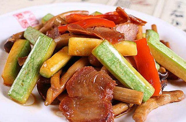 L 13 Roast Pork w.Mixed Vegetables