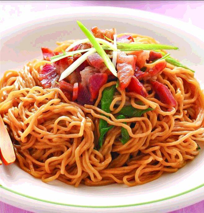 33 Roast Pork Lo Mein