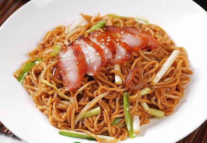 41 Roast Pork Chow Mein