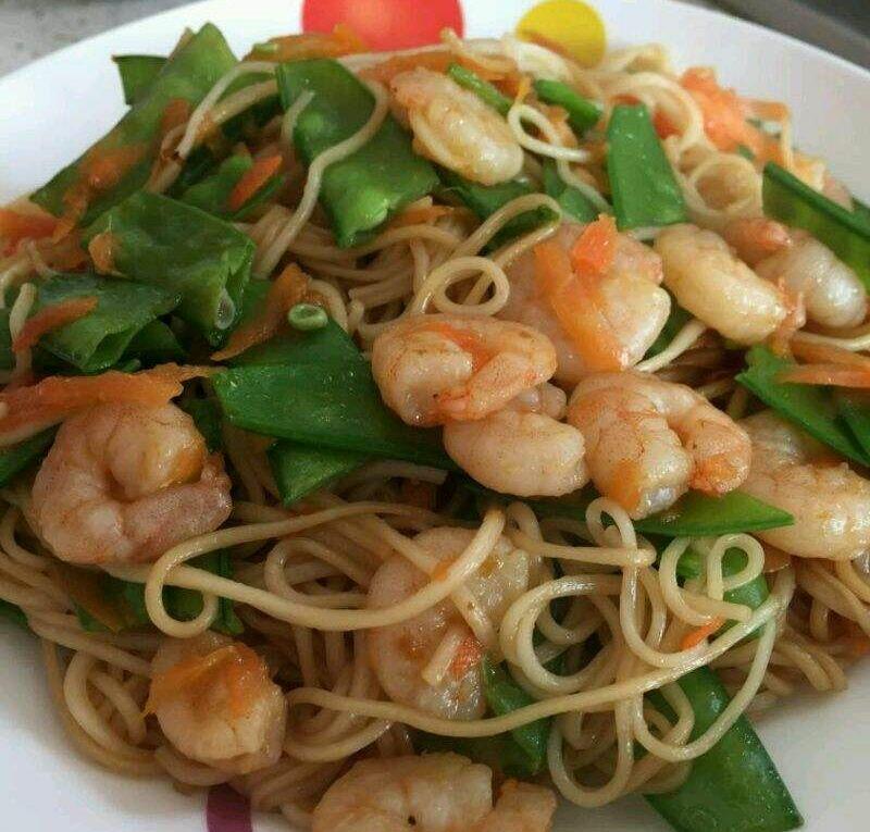 44 Shrimp Chow Mein